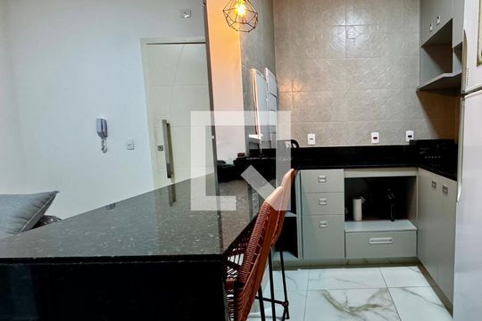 Sala/cozinha de apartamento para alugar com 1 quarto, 32m² em Estoril, Belo Horizonte