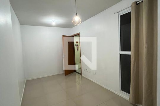 Sala de apartamento para alugar com 2 quartos, 41m² em Igara, Canoas