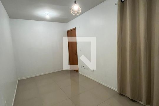 Sala de apartamento para alugar com 2 quartos, 41m² em Igara, Canoas