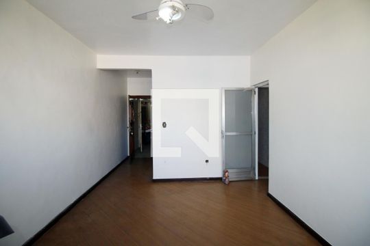 Sala de apartamento à venda com 2 quartos, 80m² em Vila da Penha, Rio de Janeiro
