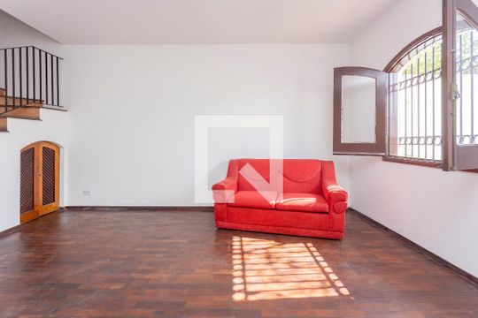 Sala de casa à venda com 4 quartos, 202m² em Cidade Ademar, São Paulo