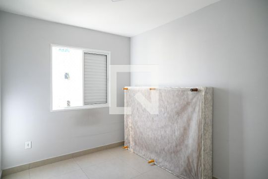 Quarto 1 de apartamento para alugar com 2 quartos, 50m² em Parque Fongaro, São Paulo