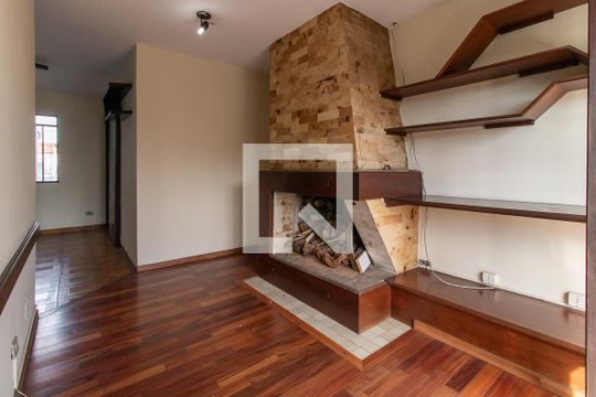 Sala de casa à venda com 3 quartos, 200m² em Boqueirão, Curitiba