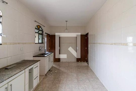 Cozinha de casa para alugar com 3 quartos, 120m² em Alvorada, Contagem