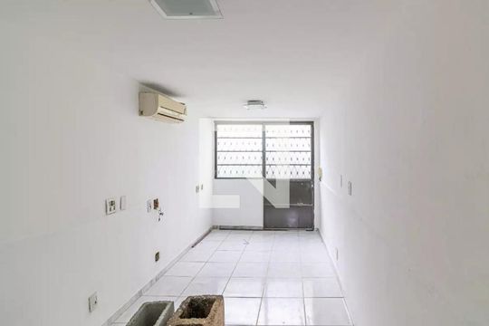Cozinha de casa para alugar com 3 quartos, 120m² em Alvorada, Contagem