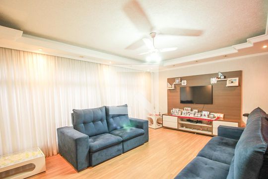 Casa para alugar com 3 quartos, 180m² em Vila Nossa Sra. do Retiro, São Paulo