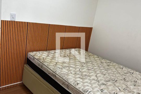 Quarto de apartamento para alugar com 2 quartos, 46m² em Paisagem Casa Grande, Cotia