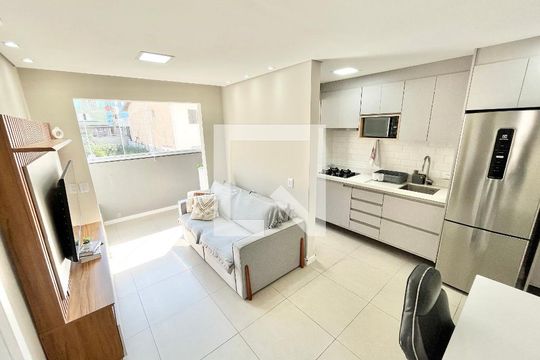 Sala/Cozinha de apartamento para alugar com 2 quartos, 43m² em Imirim, São Paulo
