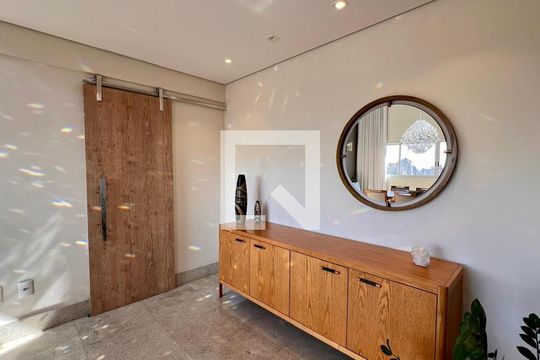 Apartamento à venda com 4 quartos, 266m² em Santo Antônio, Belo Horizonte