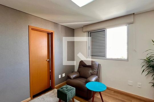 Apartamento à venda com 4 quartos, 266m² em Santo Antônio, Belo Horizonte