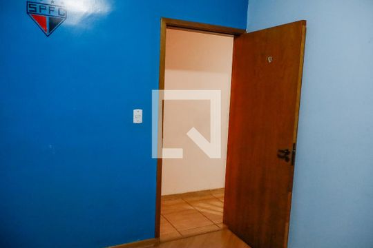 Quarto 2 de casa à venda com 6 quartos, 190m² em Santa Maria, Osasco