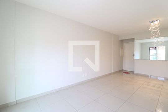 Sala de apartamento para alugar com 4 quartos, 106m² em Saraiva, Uberlândia