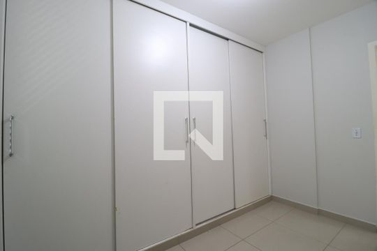 Quarto 1 de apartamento para alugar com 4 quartos, 106m² em Saraiva, Uberlândia