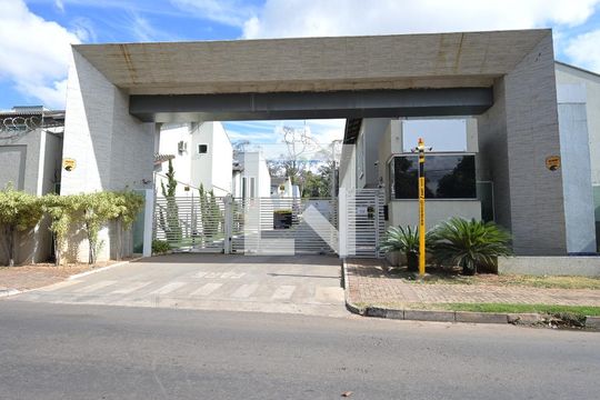 Casa de Condomínio à venda com 3 quartos, 120m² em Setor Center Ville, Goiânia