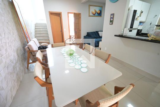 Casa de Condomínio à venda com 3 quartos, 120m² em Setor Center Ville, Goiânia