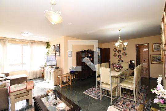 Apartamento à venda com 3 quartos, 146m² em Centro Cívico, Curitiba
