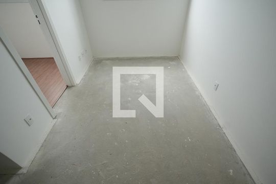 Sala de apartamento à venda com 2 quartos, 36m² em Santa Maria, Santo André
