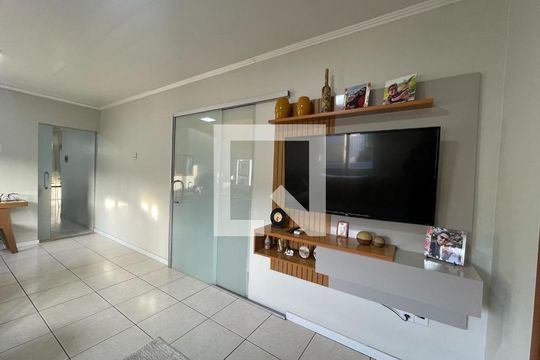 Casa para alugar com 4 quartos, 370m² em Rincão, Novo Hamburgo