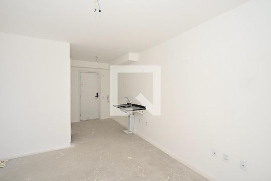 Sala/Quarto de kitnet/studio à venda com 1 quarto, 25m² em Vila Olímpia, São Paulo