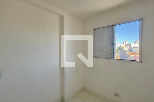 Quarto 2 de apartamento para alugar com 3 quartos, 60m² em Jardim Madeirense, Guarulhos