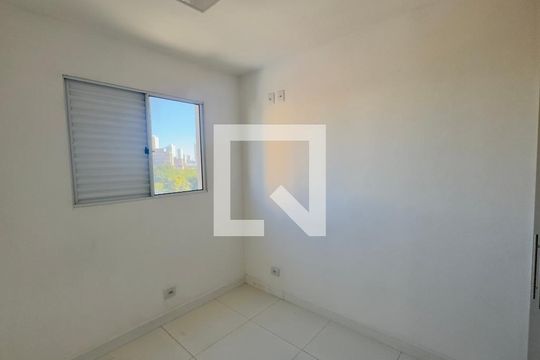 Quarto 2 de apartamento para alugar com 3 quartos, 60m² em Jardim Madeirense, Guarulhos