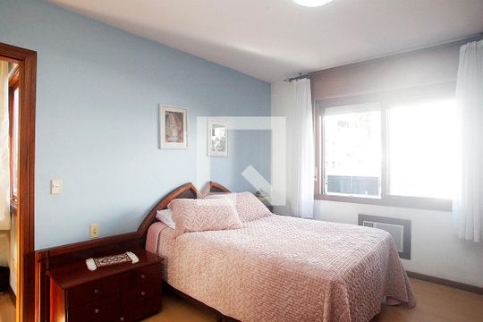 Quarto 1 Suíte de apartamento à venda com 4 quartos, 180m² em Petrópolis, Porto Alegre