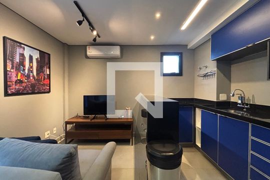 Sala/Cozinha de apartamento à venda com 1 quarto, 43m² em Vila Olímpia, São Paulo