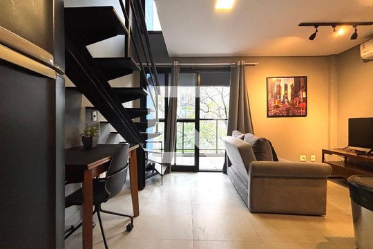 Sala/Cozinha de apartamento à venda com 1 quarto, 43m² em Vila Olímpia, São Paulo