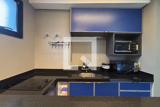 Sala/Cozinha de apartamento à venda com 1 quarto, 43m² em Vila Olímpia, São Paulo