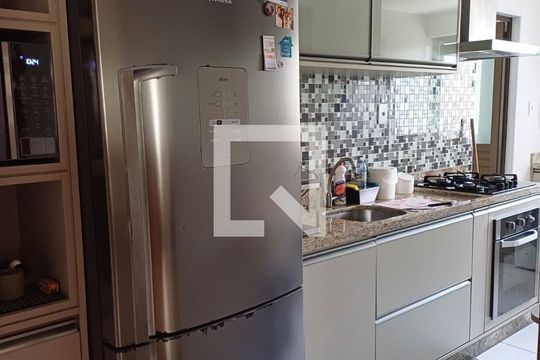 Apartamento para alugar com 3 quartos, 110m² em Jardim Armação, Salvador