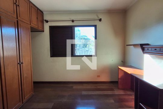 Suíte de casa para alugar com 2 quartos, 393m² em Jardim Tres Marias, São Bernardo do Campo