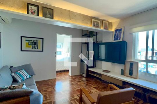 Sala de TV de apartamento à venda com 1 quarto, 78m² em Pinheiros, São Paulo