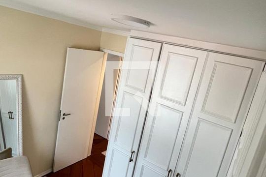Quarto de apartamento à venda com 2 quartos, 60m² em Vila Andrade, São Paulo
