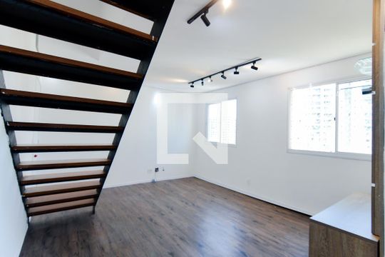 Sala de apartamento para alugar com 3 quartos, 120m² em Vila Augusta, Guarulhos