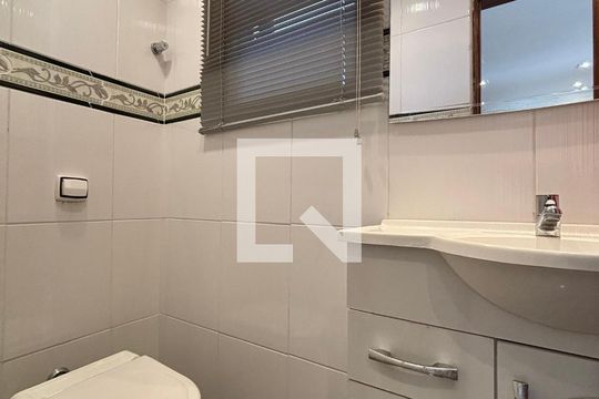 Lavabo de apartamento para alugar com 2 quartos, 125m² em Planalto Paulista, São Paulo