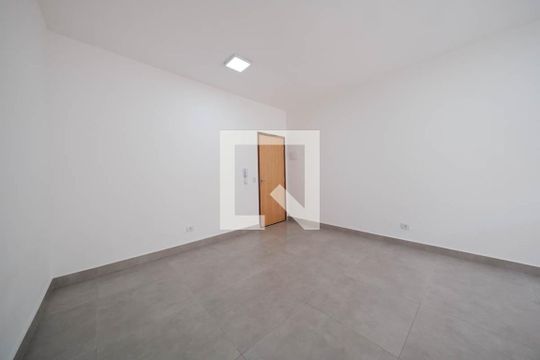 Kitnet/Studio para alugar com 1 quarto, 30m² em Vila Talarico, São Paulo