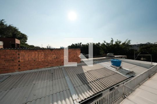 Kitnet de kitnet/studio para alugar com 1 quarto, 30m² em Vila Talarico, São Paulo