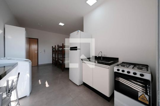 Kitnet de kitnet/studio para alugar com 1 quarto, 30m² em Vila Talarico, São Paulo