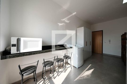 Kitnet de kitnet/studio para alugar com 1 quarto, 30m² em Vila Talarico, São Paulo