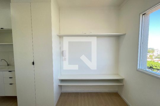 Kitnet/Studio para alugar com 1 quarto, 17m² em Ferreira, São Paulo