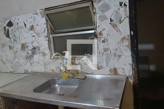Cozinha de casa para alugar com 1 quarto, 350m² em Itatiaia, Duque de Caxias