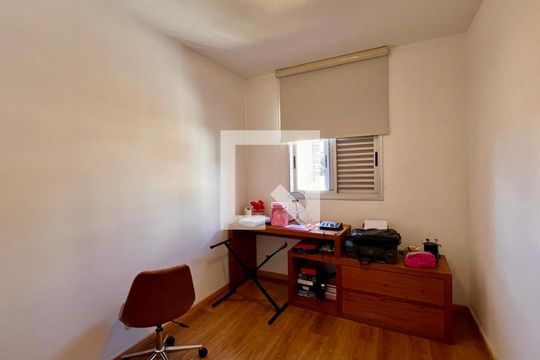 Quarto de apartamento à venda com 4 quartos, 293m² em Santo Antônio, Belo Horizonte