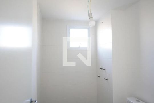 Banheiro de kitnet/studio à venda com 1 quarto, 27m² em Belenzinho, São Paulo