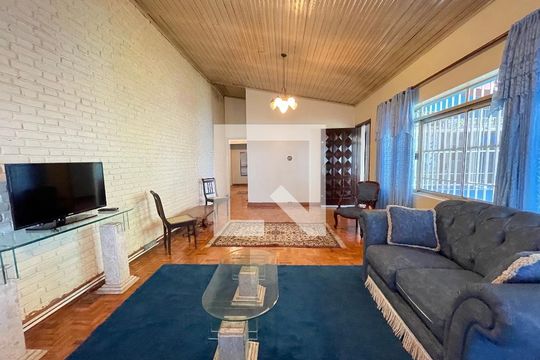 Sala de casa para alugar com 5 quartos, 237m² em Caxingui, São Paulo