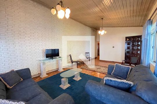 Sala de casa para alugar com 5 quartos, 237m² em Caxingui, São Paulo