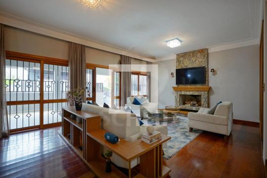 Casa à venda com 3 quartos, 477m² em Interlagos, São Paulo