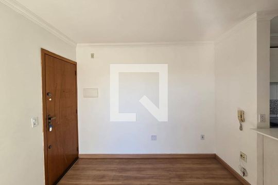 Sala  de apartamento para alugar com 2 quartos, 42m² em Jardim Silvestre, Guarulhos