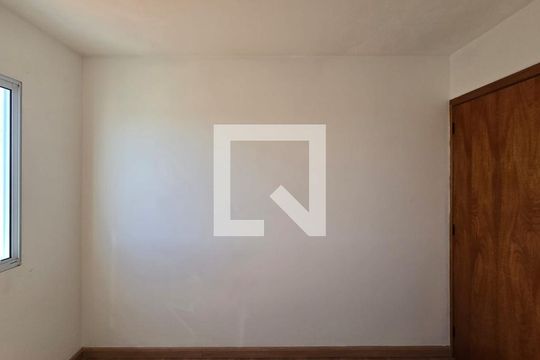 Quarto 01 de apartamento para alugar com 2 quartos, 42m² em Jardim Silvestre, Guarulhos