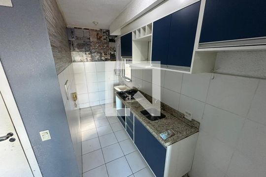 Sala/cozinha de apartamento para alugar com 2 quartos, 42m² em Santos Dumont, São Leopoldo
