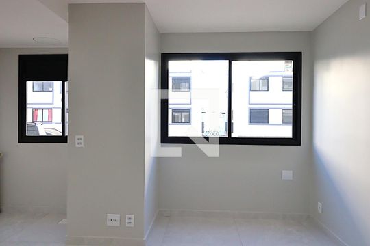 Janela da Sala de apartamento para alugar com 1 quarto, 34m² em Lomba do Pinheiro, Porto Alegre